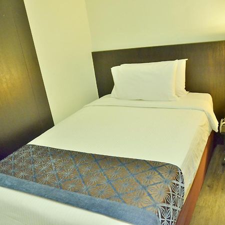 Vivo Hotel Куантан Экстерьер фото