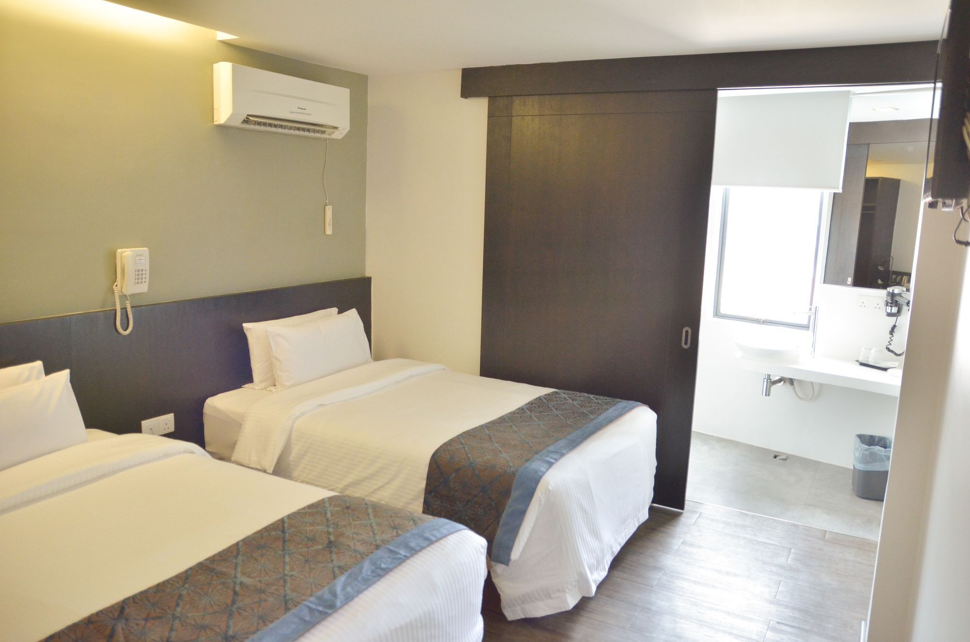 Vivo Hotel Куантан Экстерьер фото